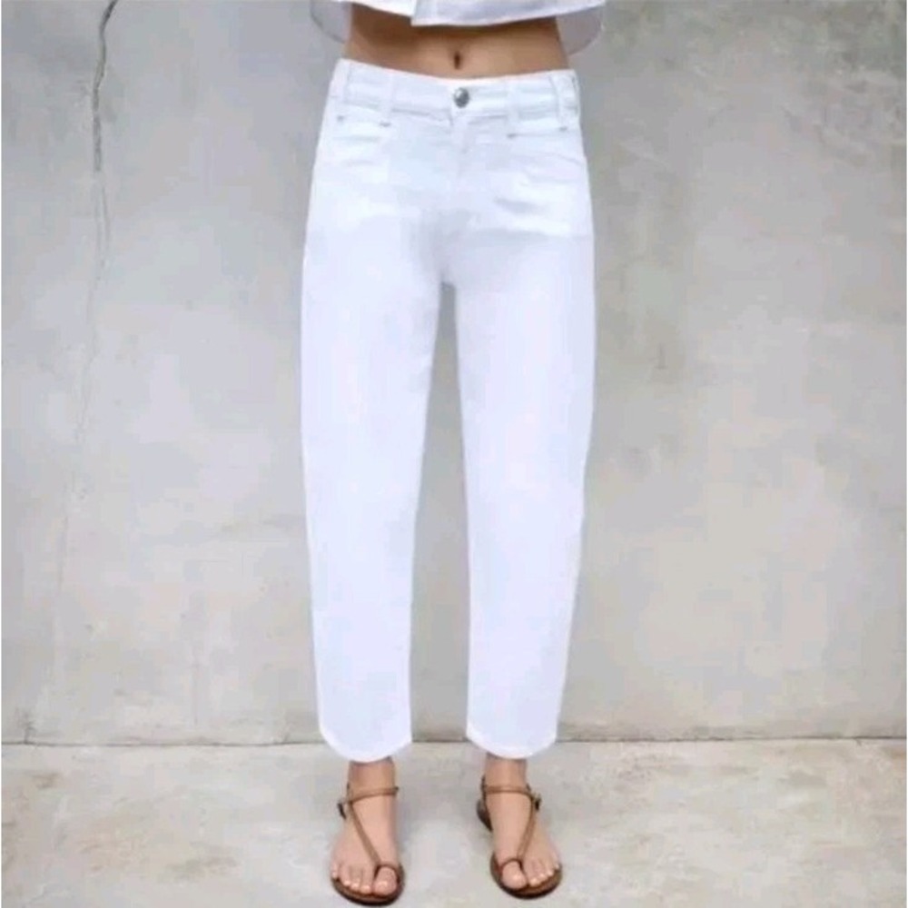 $225 AYR White Barrel Leg The Beat Denim Jean Size 28 (runs big)